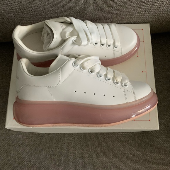 Authentic Alexander McQueen Platform Sneaker - Picture 3 of 5